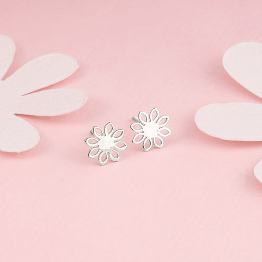 Silver Heartwarming Floral Earrings