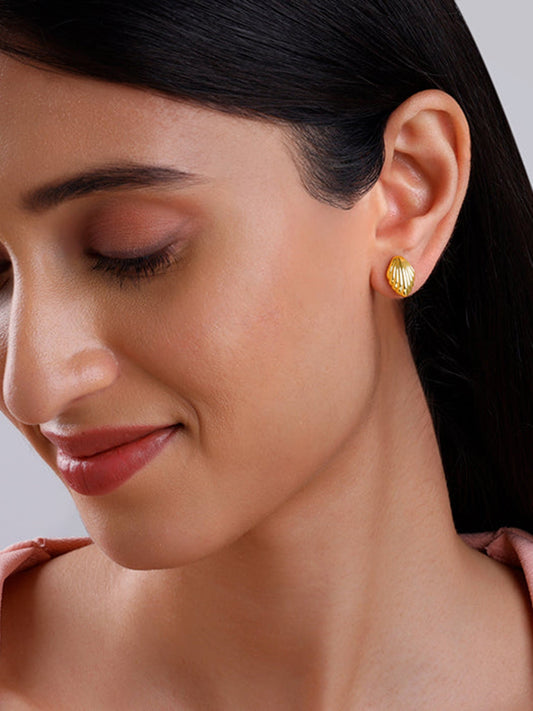 Golden Shellé Earrings