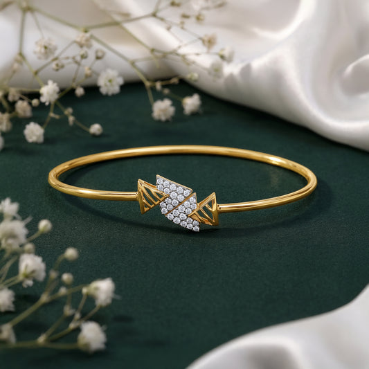 Gold Offbeat Glow Lab Grown Diamond Bangle Bracelet