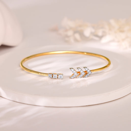 Gold Extraordinary Shine Lab Grown Diamond Cuff Bracelet
