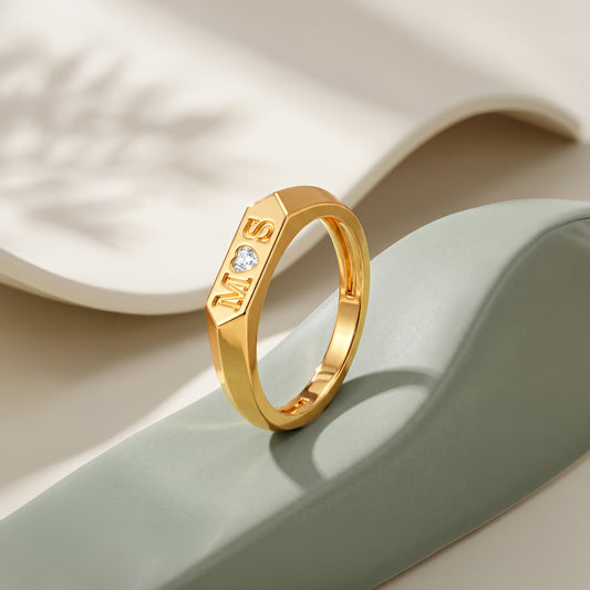 Personalised Gold Lucina Lab Grown Diamond Initial Ring (Size 12)