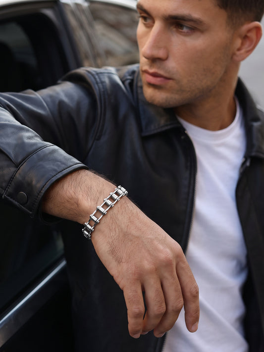 OnnMe by GIVA Lock In Rhodium Plated Bracelet For Men