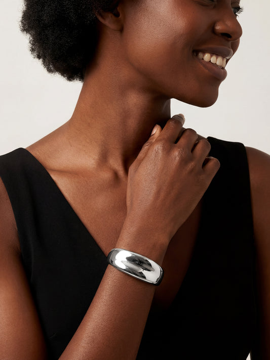 OnnMe by GIVA Curve Core Rhodium Plated Cuff Bracelet
