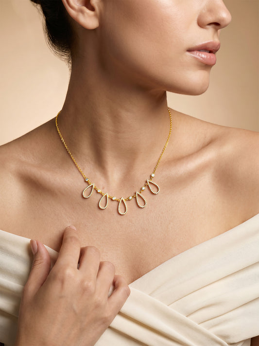 OnnMe by GIVA Chain Spill Gold Plated Necklace