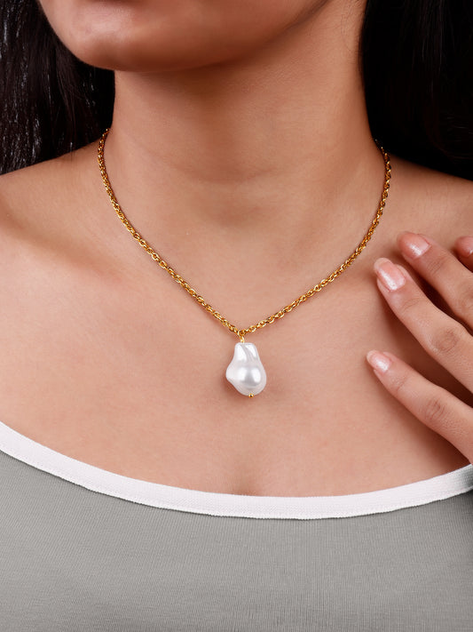 IXIA by GIVA Pearlfect One Gold Plated Pendant With Chain