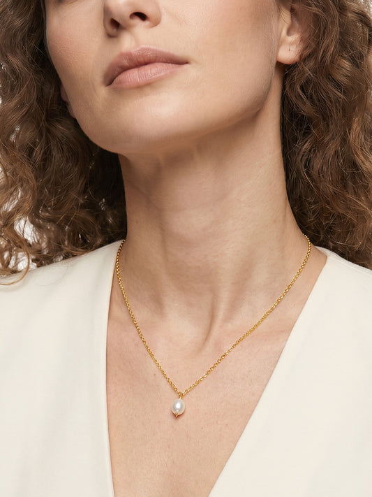 OnnMe by GIVA Pearl Mood Gold Plated Pendant with Link Chain