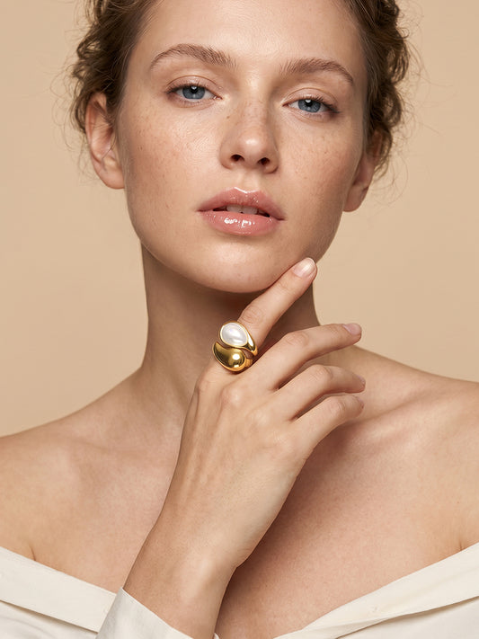 OnnMe by GIVA Teardrop Therapy Gold Plated Ring (Size 13)