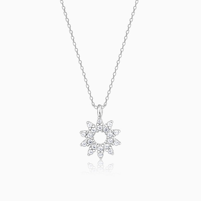 Sliver Sparkling Floral Pendant With Link Chain – GIVA