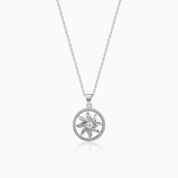 Silver Sun Flares Pendant With Link Chain – GIVA