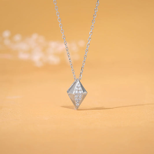 Silver Shiny Rhombus Pendant With Link Chain