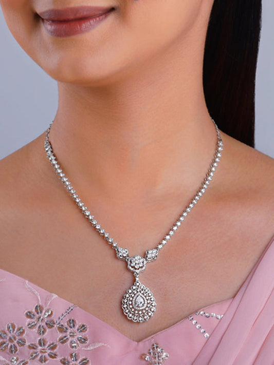 Silver Dreamy Dahlia Necklace