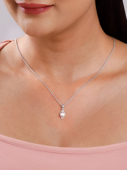 Pearl Drop Pendant
