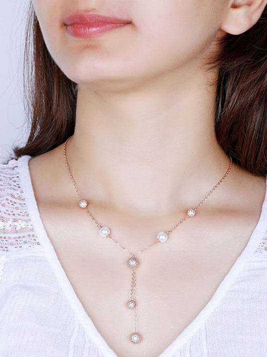 Anushka Sharma Rose Gold Pearlicious Necklace