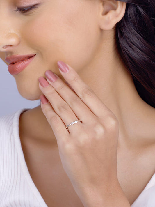 Silver Zircon Bow Beauty Ring