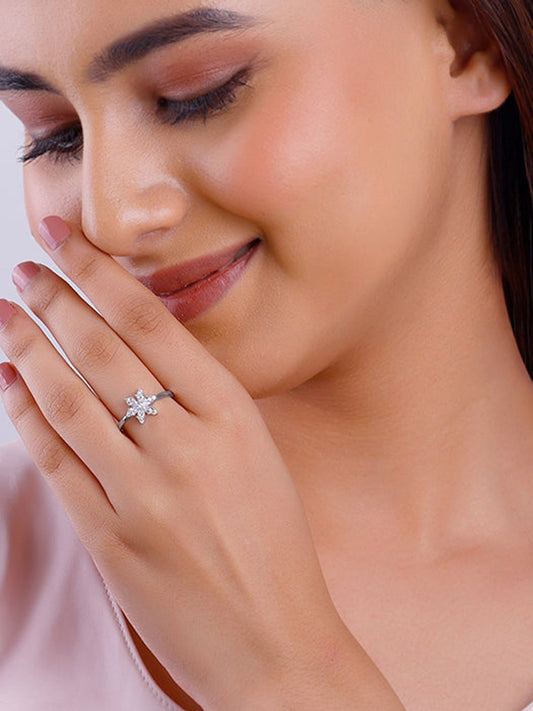 Silver Flowery Snowflake Ring