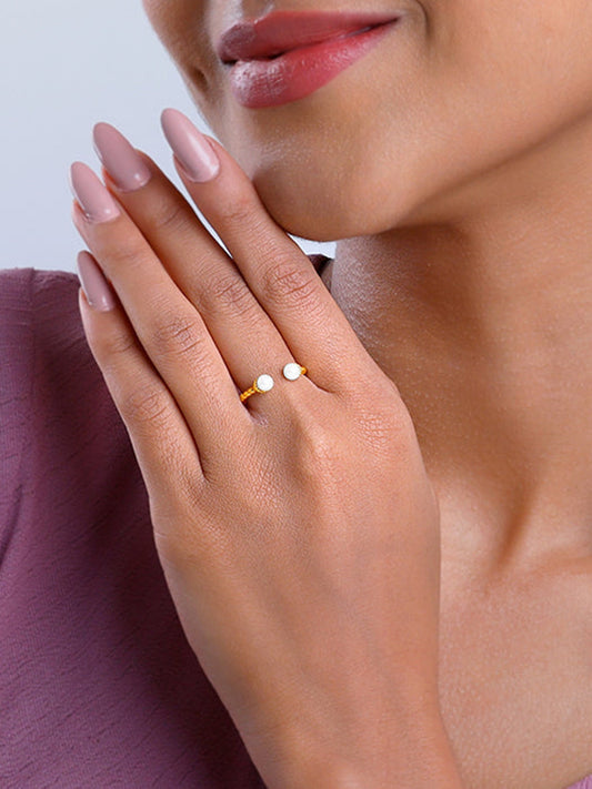 Golden True to Pearl Ring