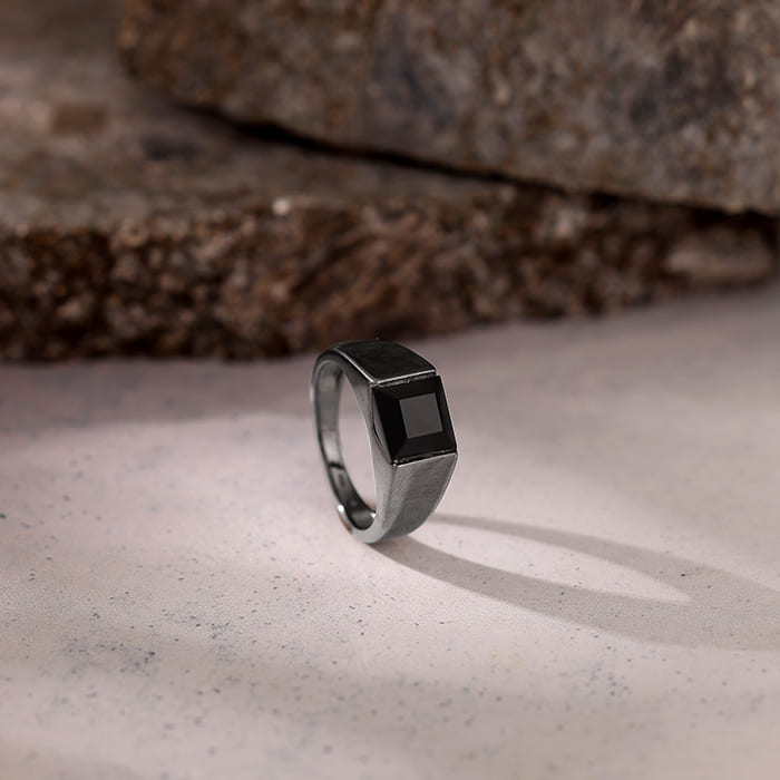Black Rhodium Jazz Up Ring for Him – Daring Contemporary Mens