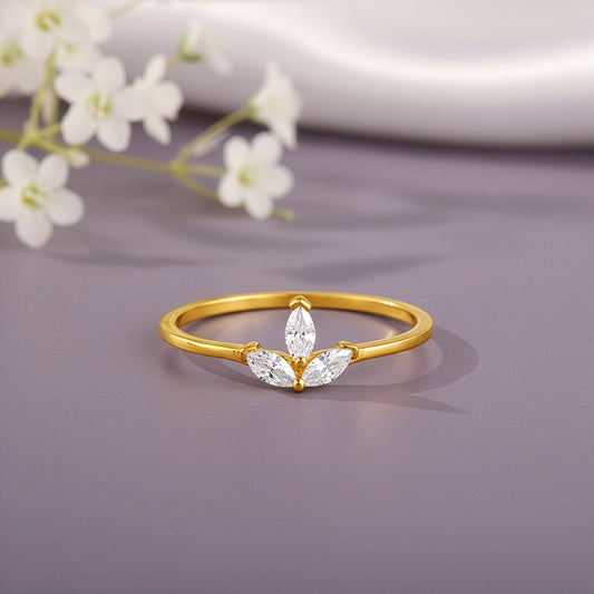 Golden Trinity Gleam Ring