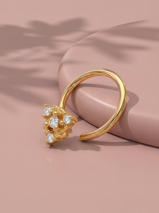 Golden Hiranya Nose Pin