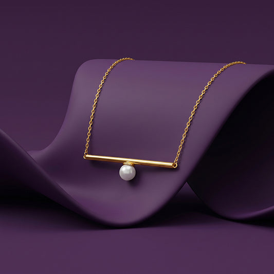 Golden Harlow Pearl Necklace