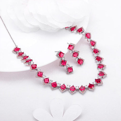 Think pink and sparkle with our handpicked pink jewellery!