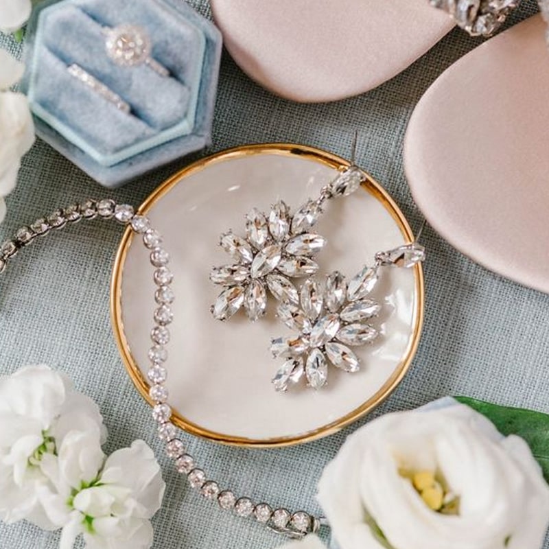 8 Delightful Wedding Gift Ideas Under ₹5100