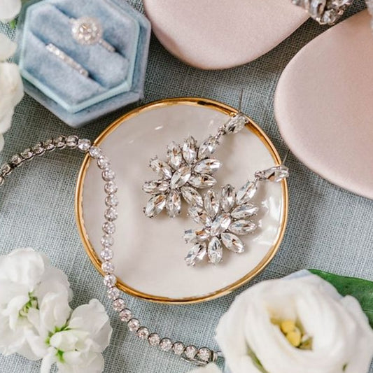 8 Delightful Wedding Gift Ideas Under ₹5100