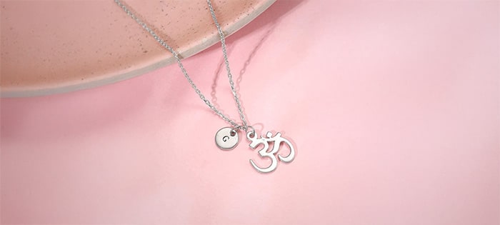 How to Choose the Perfect Personalised Jewellery Piece for Men