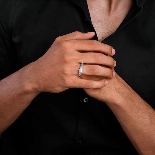 Tips for Pairing Men's Silver Rings with Every day and Formal Attire
