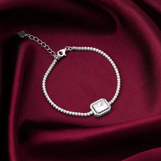 What Is a Tennis Bracelet and Why Is It Called That?