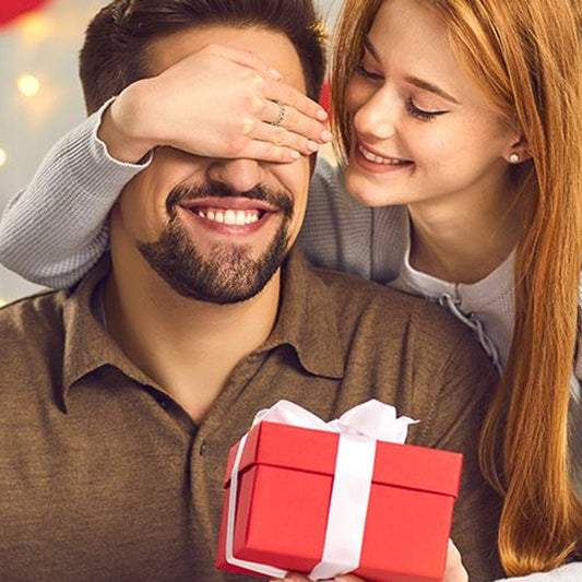 8 Timeless Jewellery Gifts to Surprise Your Partner this Festive Season