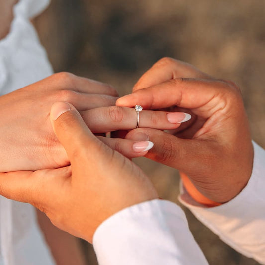 The glittering symphony of romantic dates and lab grown diamonds!