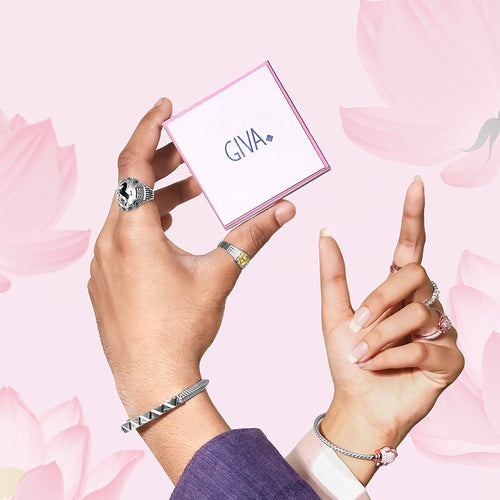 Make your proposal special with a unique ring for women!