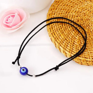 इन दिनों बुरी नजर से बचाने वाले आभूषण क्यों प्रचलन में हैं?