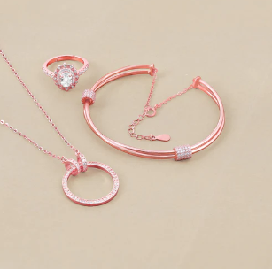 दिवाली की सुंदरता: शुद्ध गुलाबी सोने में प्रयोगशाला में विकसित हीरे