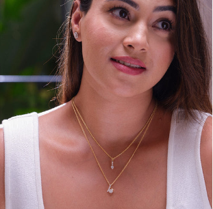 महिलाओं के लिए फूलों की आकृति वाले 6 रोज़मर्रा के सोने और प्रयोगशाला में विकसित हीरे के आभूषण