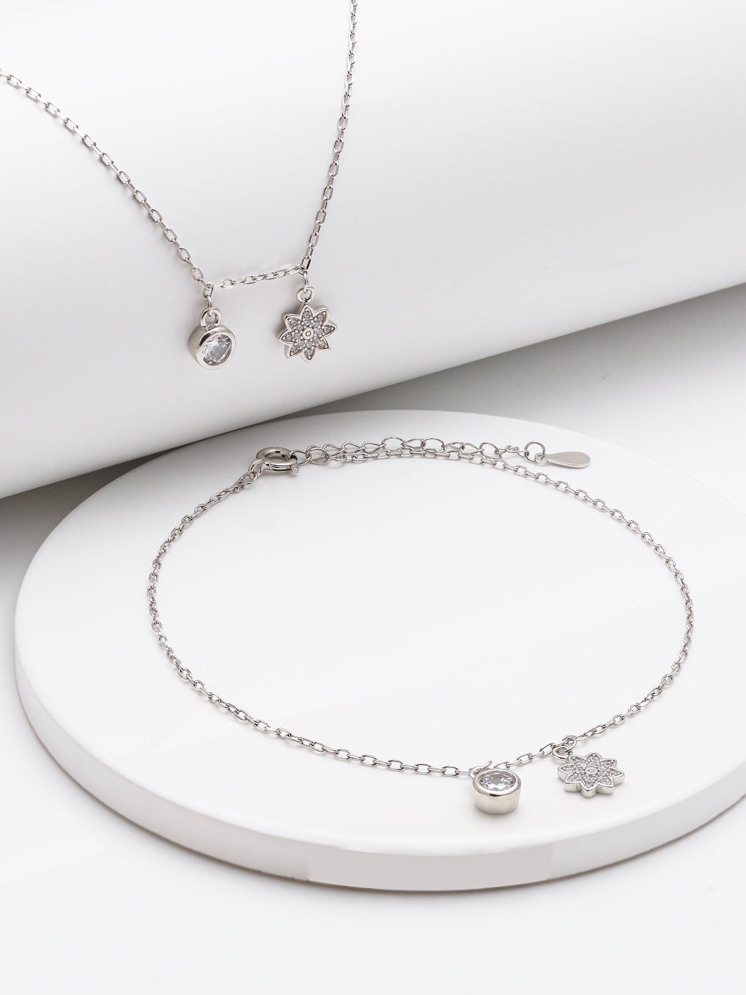Silver Floral Charm Anklet