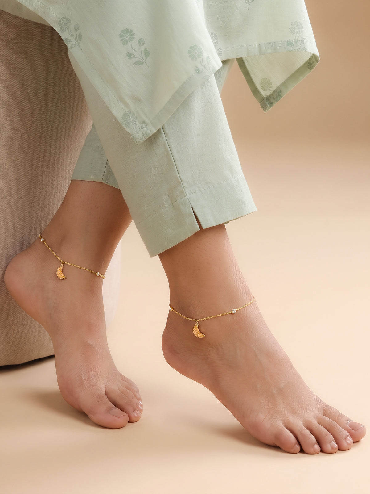 Golden Gujiya Anklet