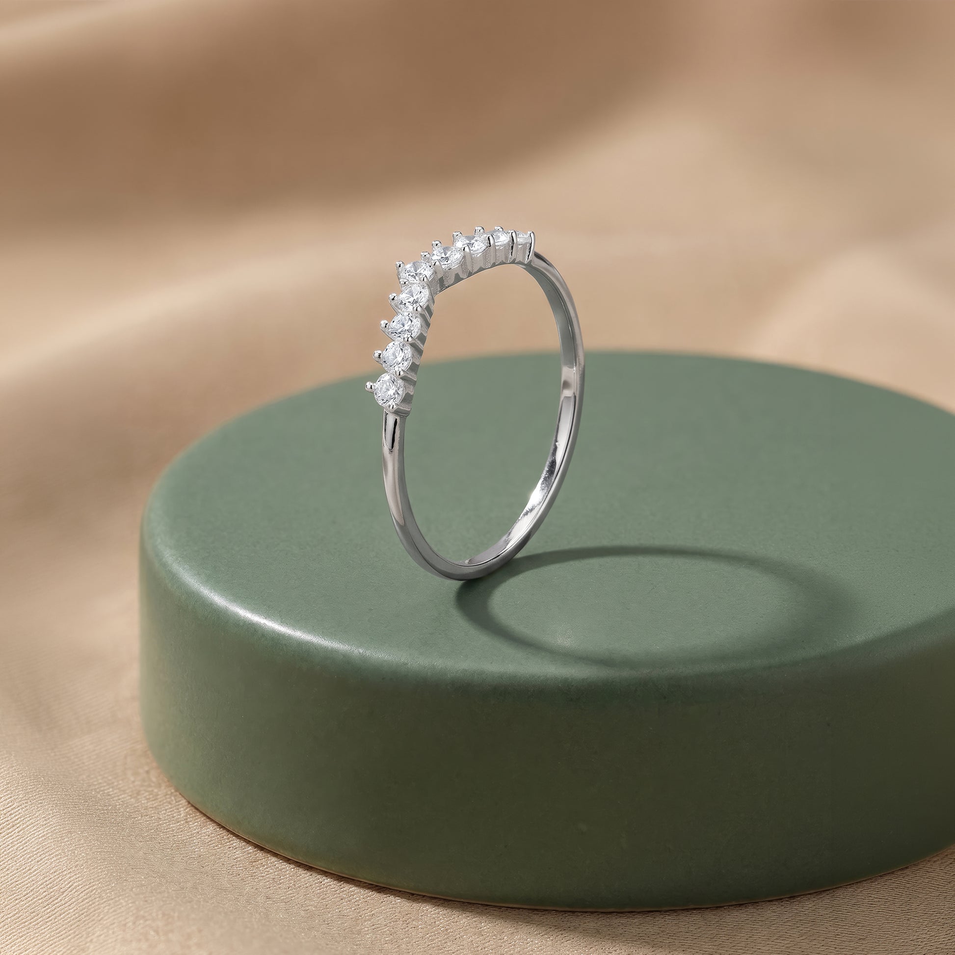 Silver Zerayne Vanki Ring