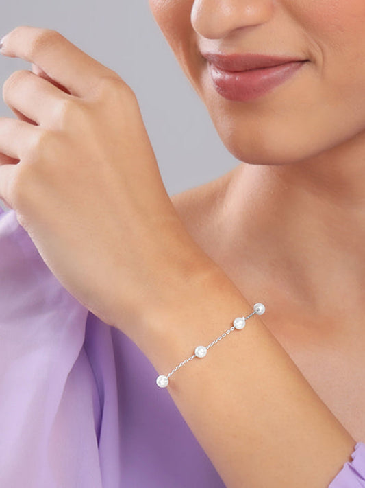 Silver Pearl Connected Bracelet