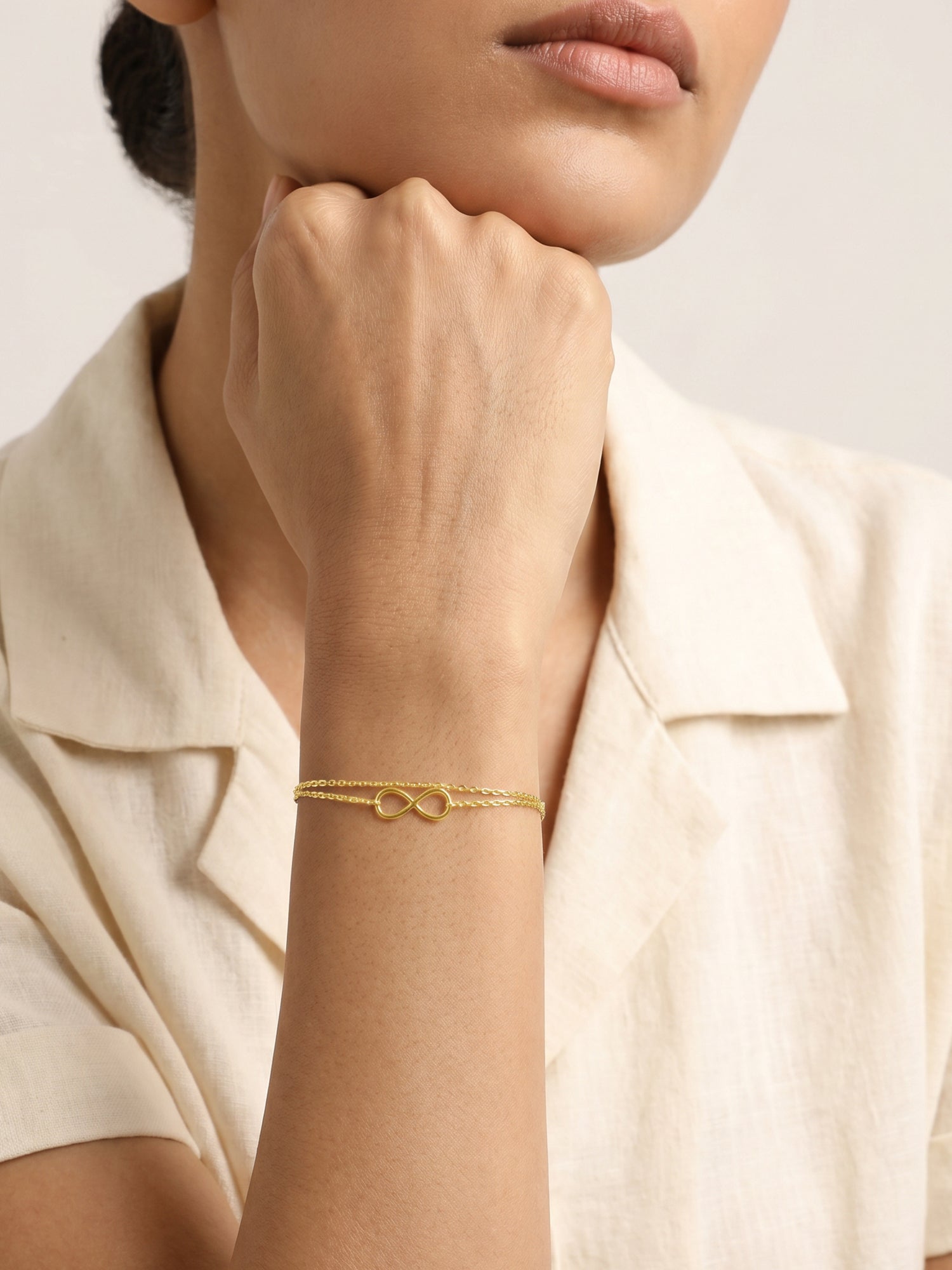 Kriti Sanon Golden Boundless Link Bracelet