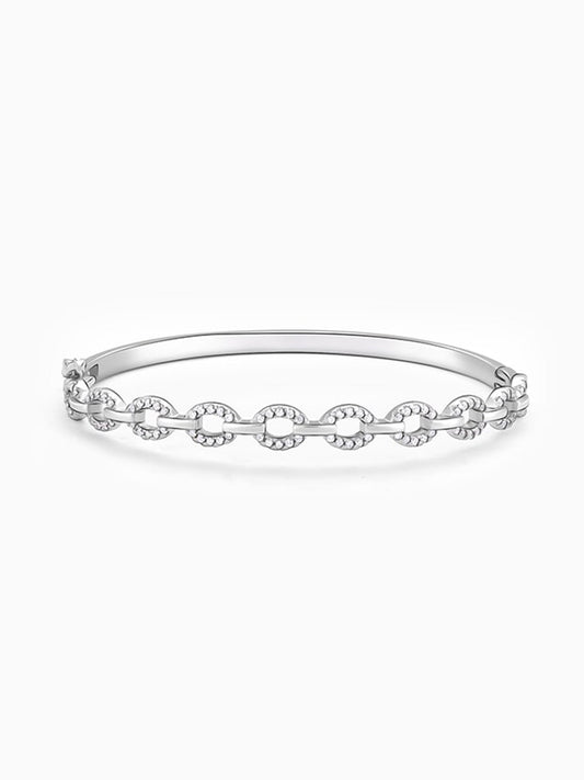 Kriti Sanon Silver Zircon Whirl Bracelet