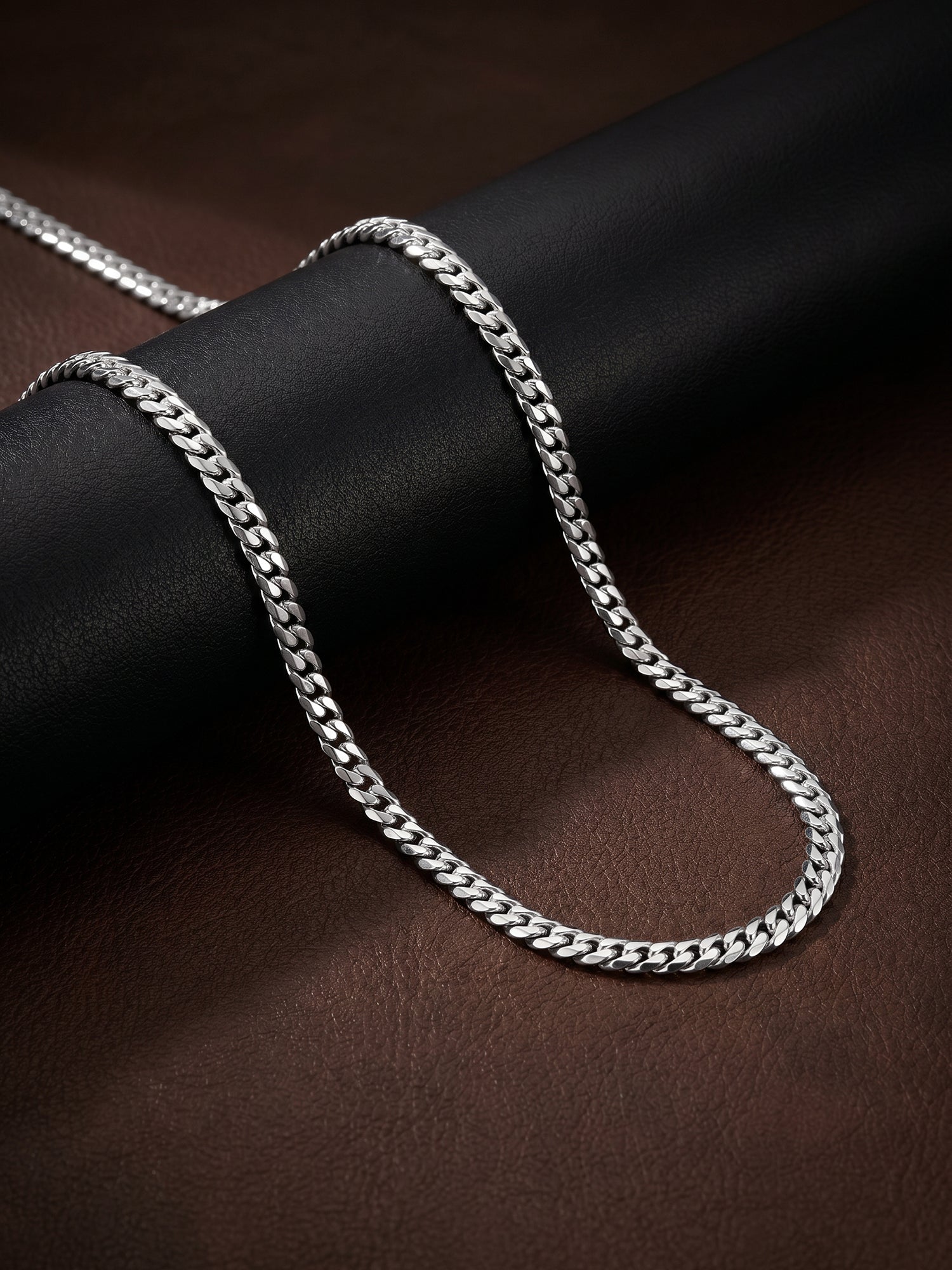 Aditya Roy Kapur Silver Verdure Chain For Him