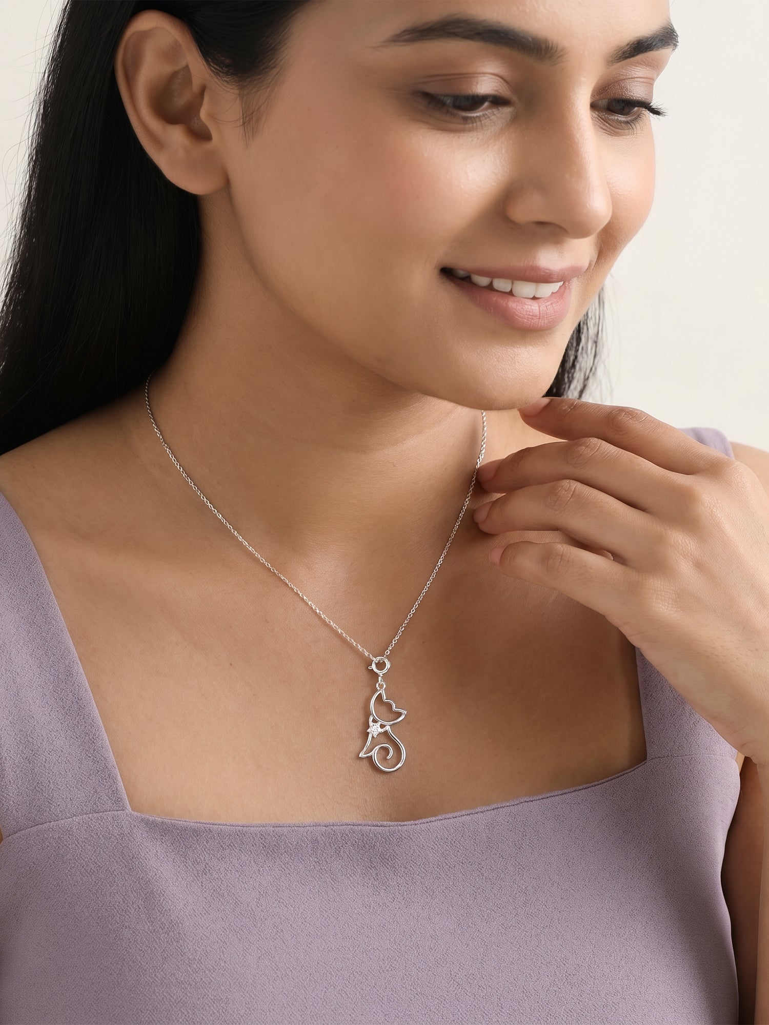 Silver Sparkling Paws Pendant With Link Chain