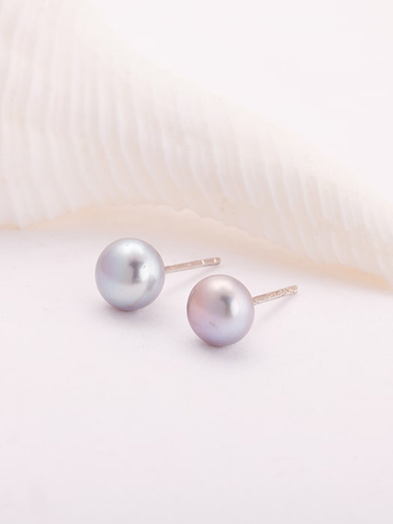 Silver Grey Pearl Earrings