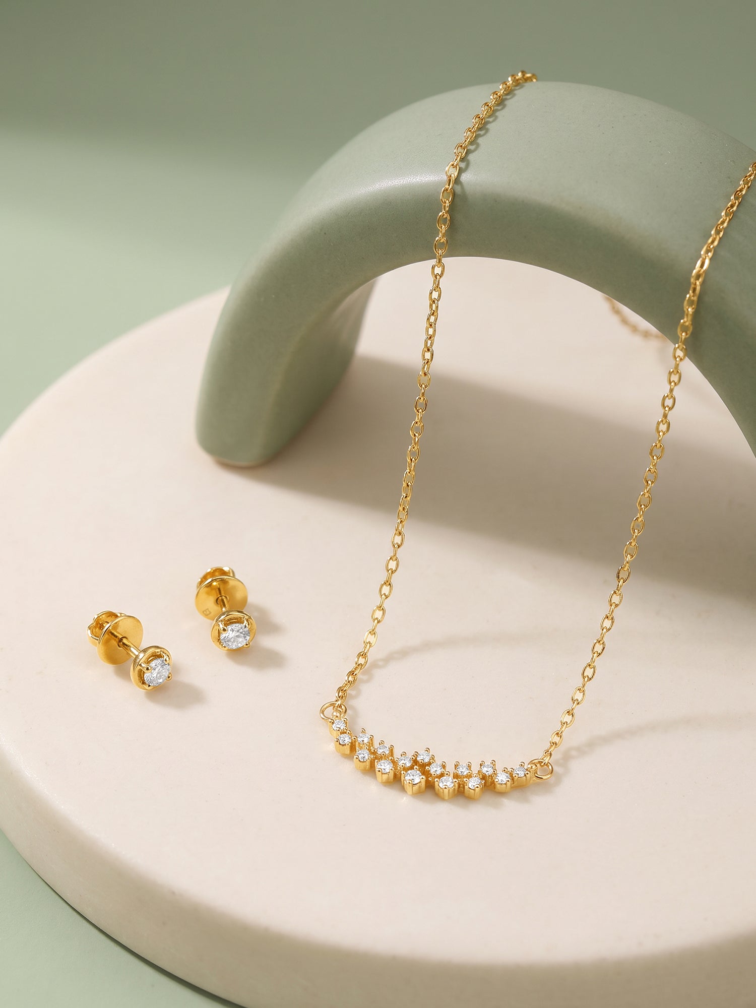 Golden Ouranias Glow Necklace Set