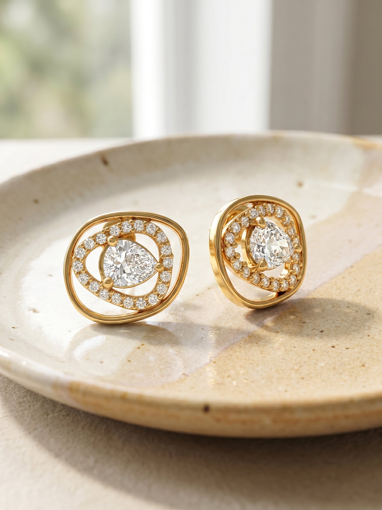 Golden Glittering Earrings