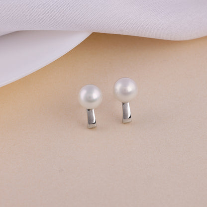 Silver Cute Pearl Studs