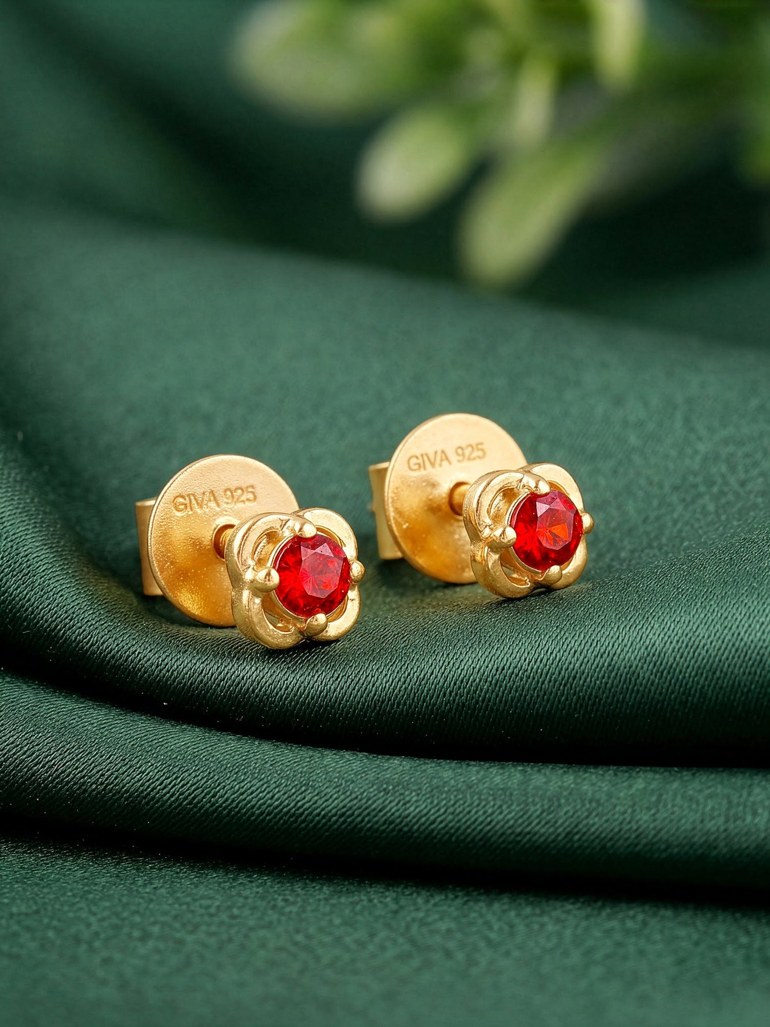 Golden Frigg Stud Earrings