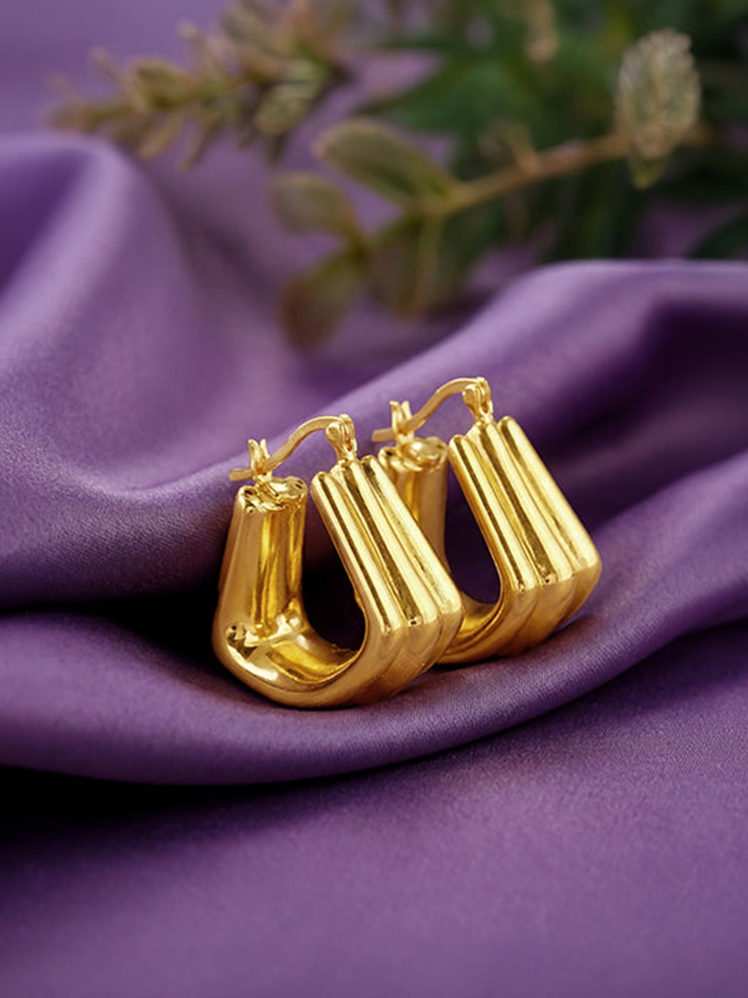 Golden Chef's Kiss Hoop Earrings